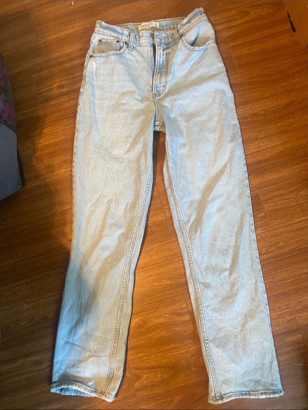 Abercrombie & Fitch Light Blue '90s Straight Ultra High Rise Jeans
